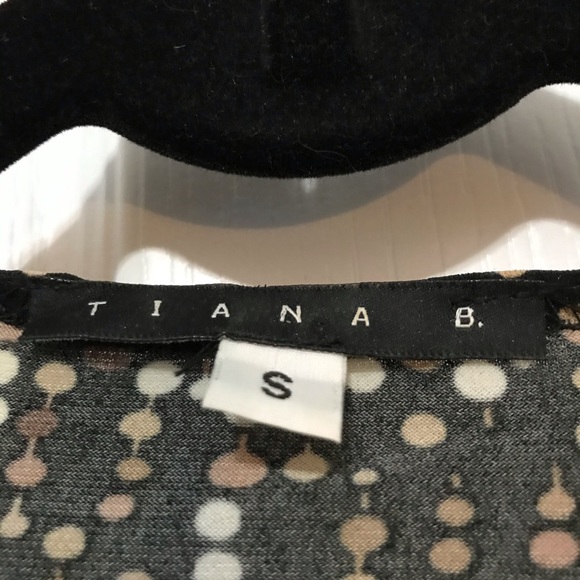 Tiana B. True wrap around dress. Size small. Wash and wear. Transitional - Picture 3 of 7